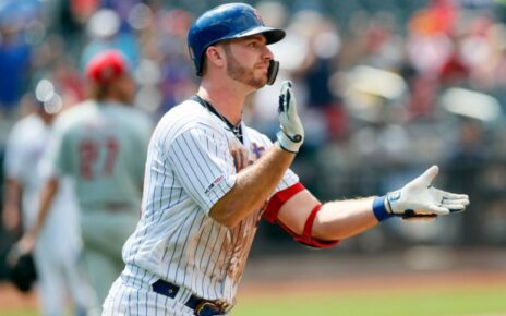 Pete Alonso celebrating a home run with the New York Mets.