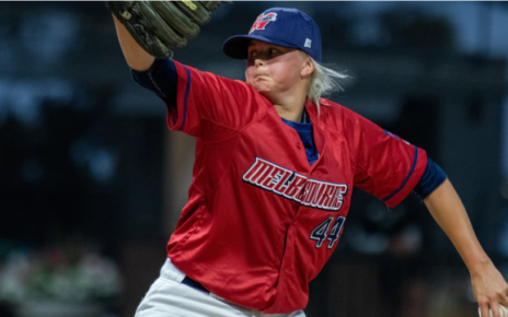 Genevieve Beacom on the mound for the Melbourne Aces